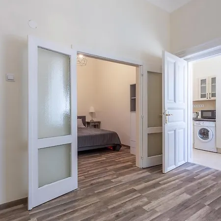 Goldcentral Apartment Budapest Kültér fotó