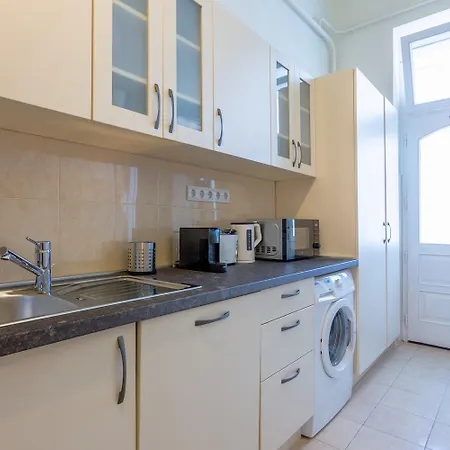 Goldcentral Apartment Budapest Szoba fotó