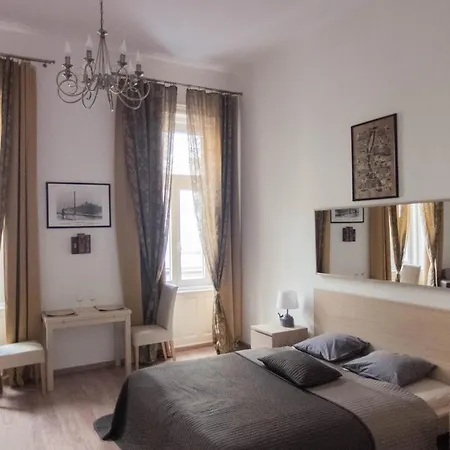 Goldcentral Apartment Budapest Kültér fotó