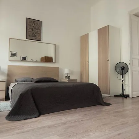 Goldcentral Apartment Budapest Kültér fotó