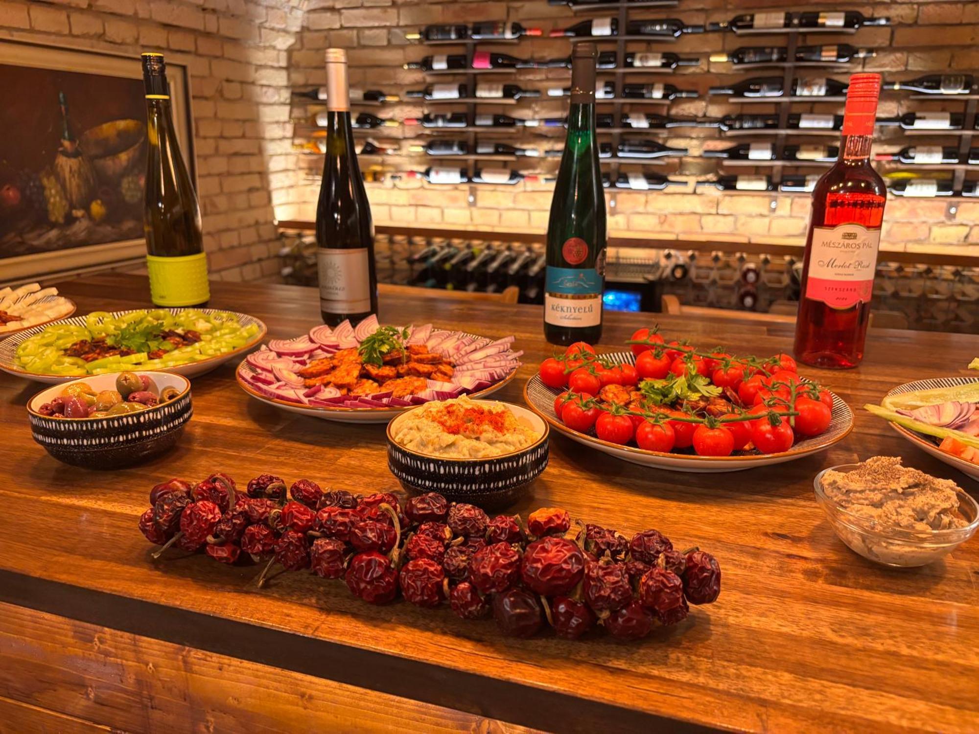 Goldcentral - Stylish - Wine Tasting Access Апартаменти *