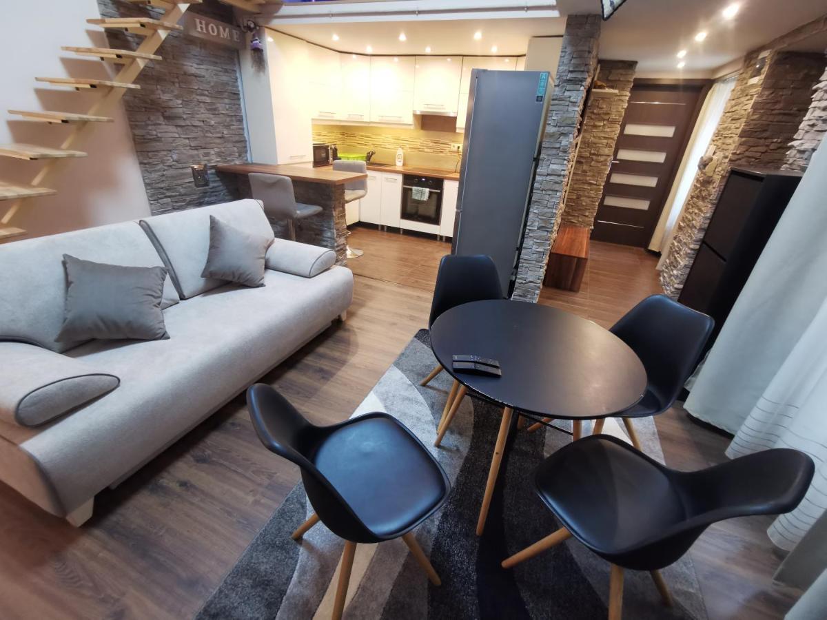 Goldcentral Apartament