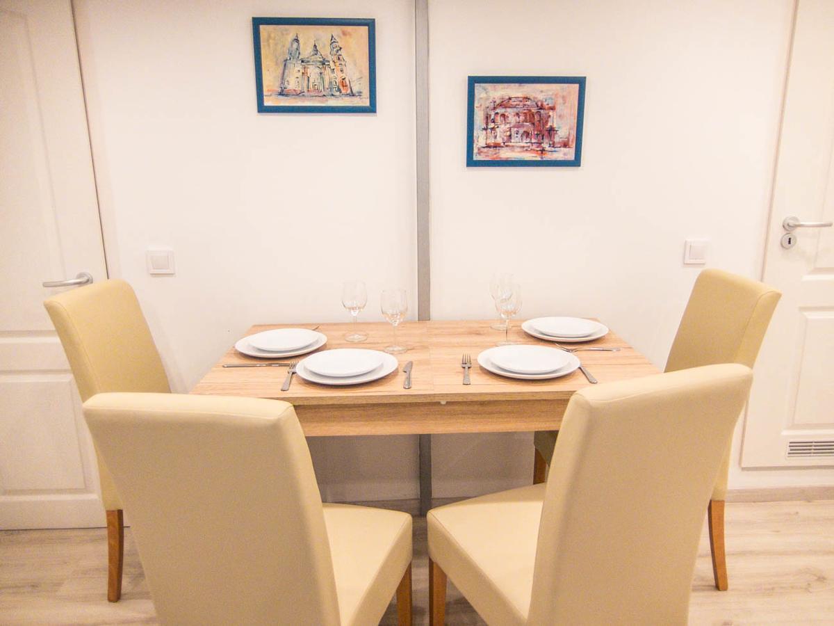 Apartament Goldcentral *